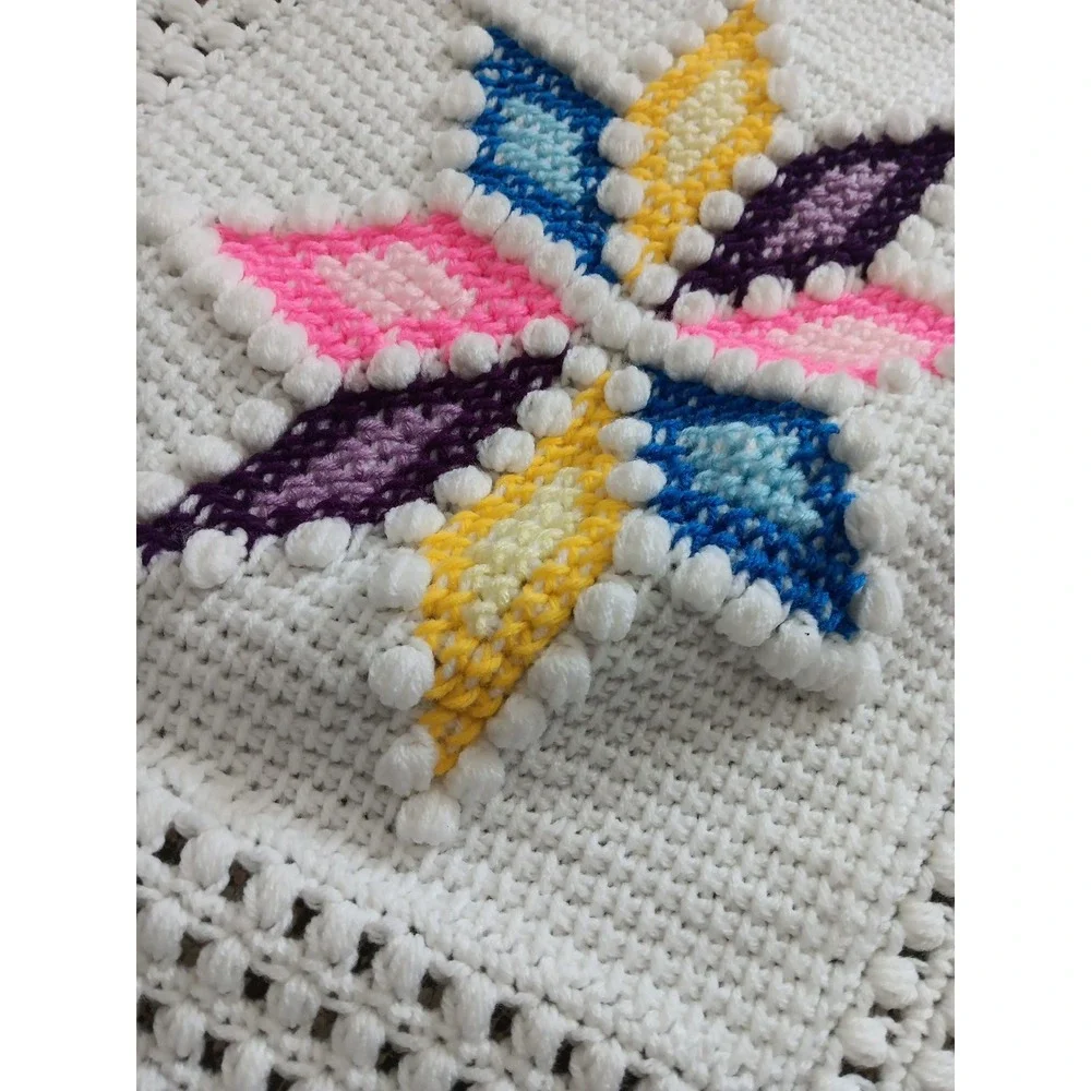 Hand Knit Afghan Blanket Throw Fringe Vintage White SNOWFLAKES Cozy Boho Artisan